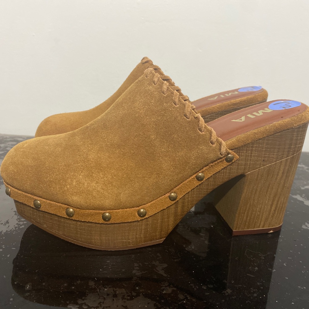 Wedges - Picture 2 of 3